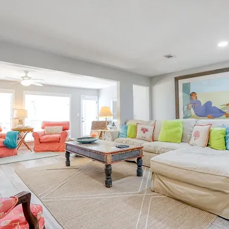 Dolphin Run At Green Reef Townhomes